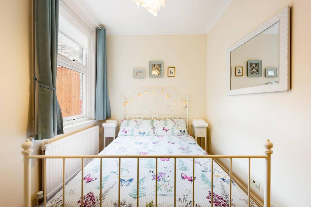 Bikki Apartments - 2 Bedroom Harrow Extérieur photo