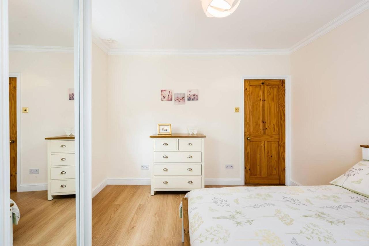 Bikki Apartments - 2 Bedroom Harrow Extérieur photo