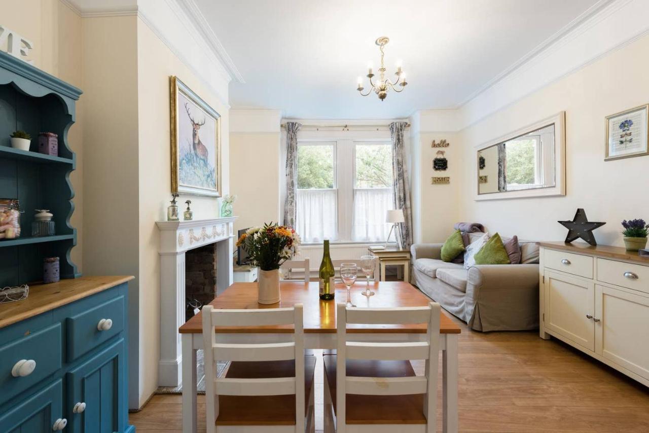 Bikki Apartments - 2 Bedroom Harrow Extérieur photo